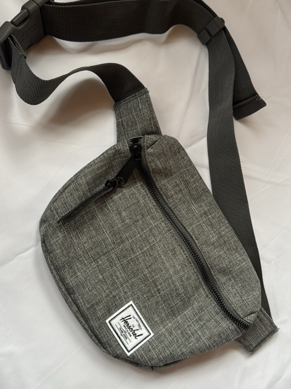 Herschel Supply Company Charcoal Grey Sling Belt Bag never used